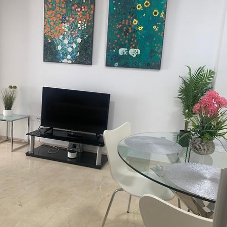 Beach And City Apartment A 50M De La Playa Fuengirola Eksteriør billede